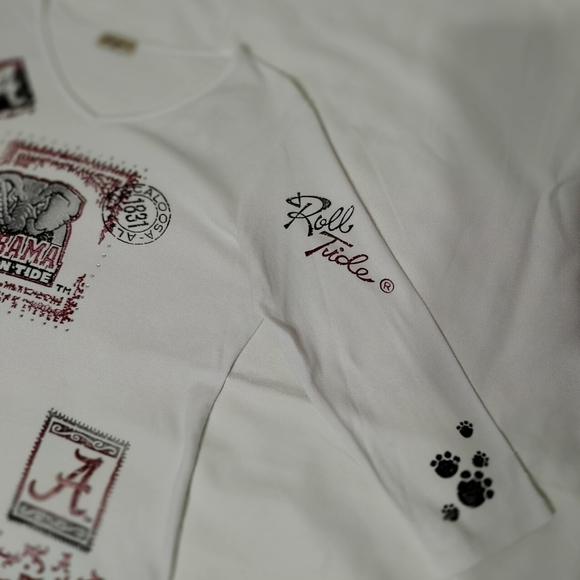 *SOLD* Alabama Roll Tide Tee 🐘🏈 - Picture 5 of 8